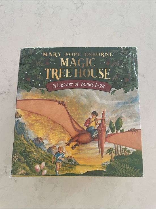 Magic Tree House Other - Magic Tree House Boxed Set - A Library of Books 1-28 by Mary Pope Osborne